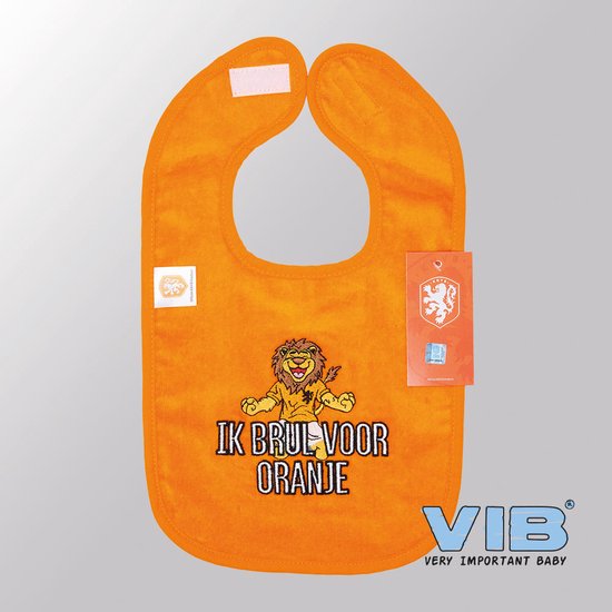 VIB® - Slabbetje Luxe velours - KNVB Collectie Ik Brul voor Oranje - WK voetbal 2026 - WK voetbal versiering - Olympische spelen - Babykleertjes - Slabbetjes - zwangerschap aankondiging - baby aankondiging van VIB®