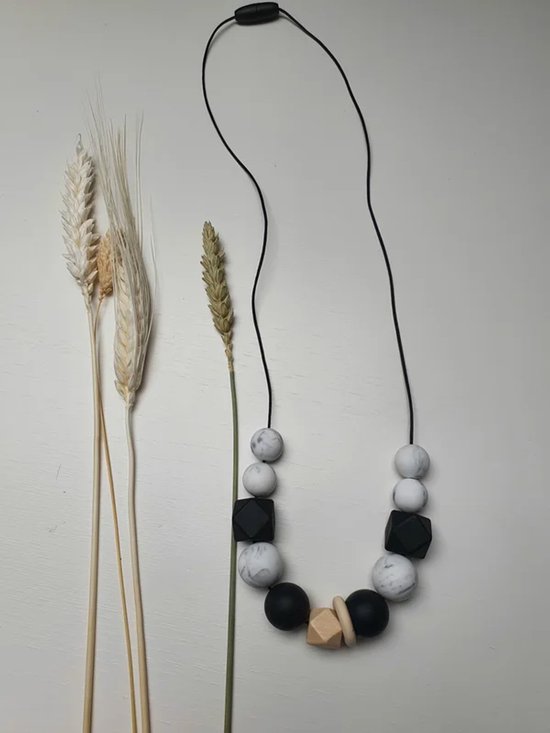 Voedingsketting , mama ketting van Merkloos