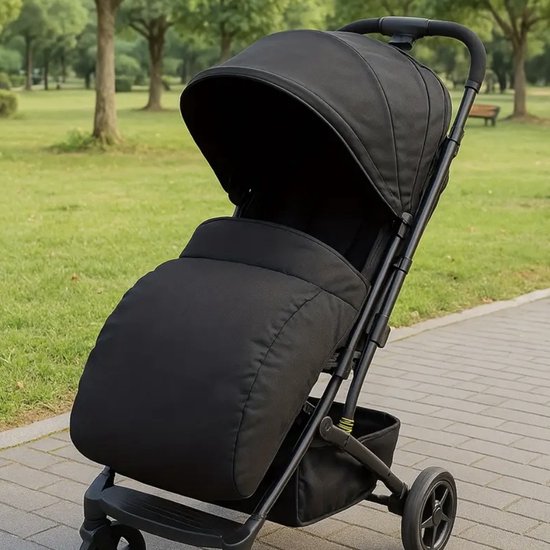 Warme Voetenzak voor Kinderwagen en Buggy - Zwart - Water- en Windafstotend van A3 Baby & Kids