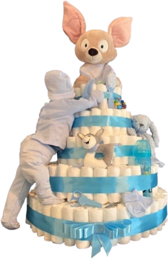 XXXL luiertaart met 435 pampers met Nici Fehmi junior Vos van LuierCakes.nl