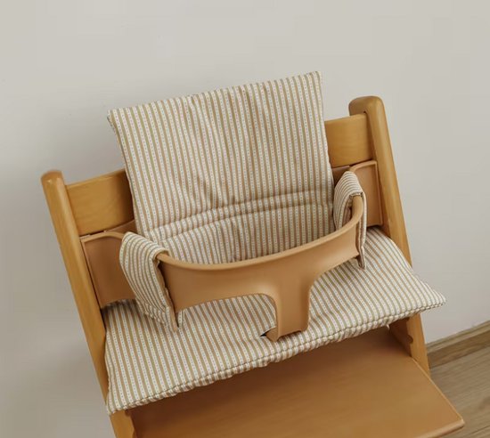 ZitZachtje kussen / stoelverkleiner - geelbruin/beige Gestreept - geschikt voor de Stokke Tripp Trapp - Makkelijk Schoon te Maken