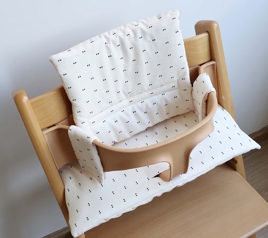 ZitZachtje kussen / stoelverkleiner - stippen - geschikt voor de Stokke Tripp Trapp - Makkelijk Schoon te Maken